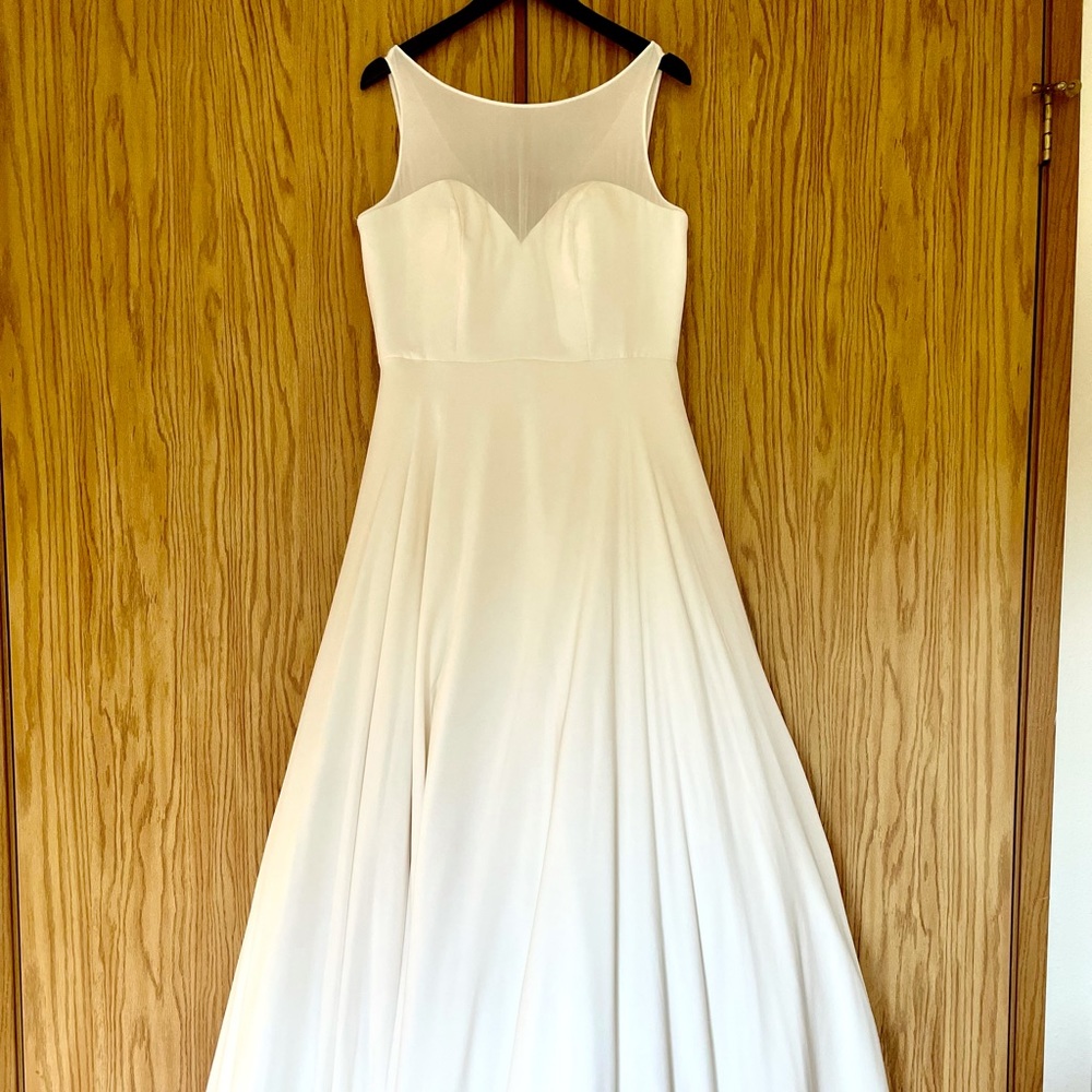 Ivory Georgette wedding gown with optional adjustable sash. Never worn!